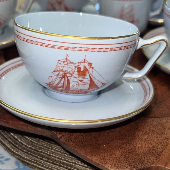 Spode Trade Winds Cup Saucer sets Red Gold England Fine Stone - Picture 6 of 9